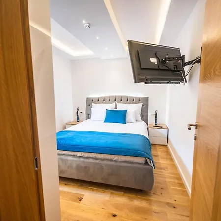 Avila Apartment *